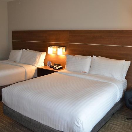 Holiday Inn Express & Suites - Charlotte Ne - University Area By Ihg Zewnętrze zdjęcie