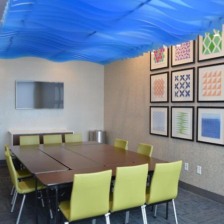 Holiday Inn Express & Suites - Charlotte Ne - University Area By Ihg Zewnętrze zdjęcie