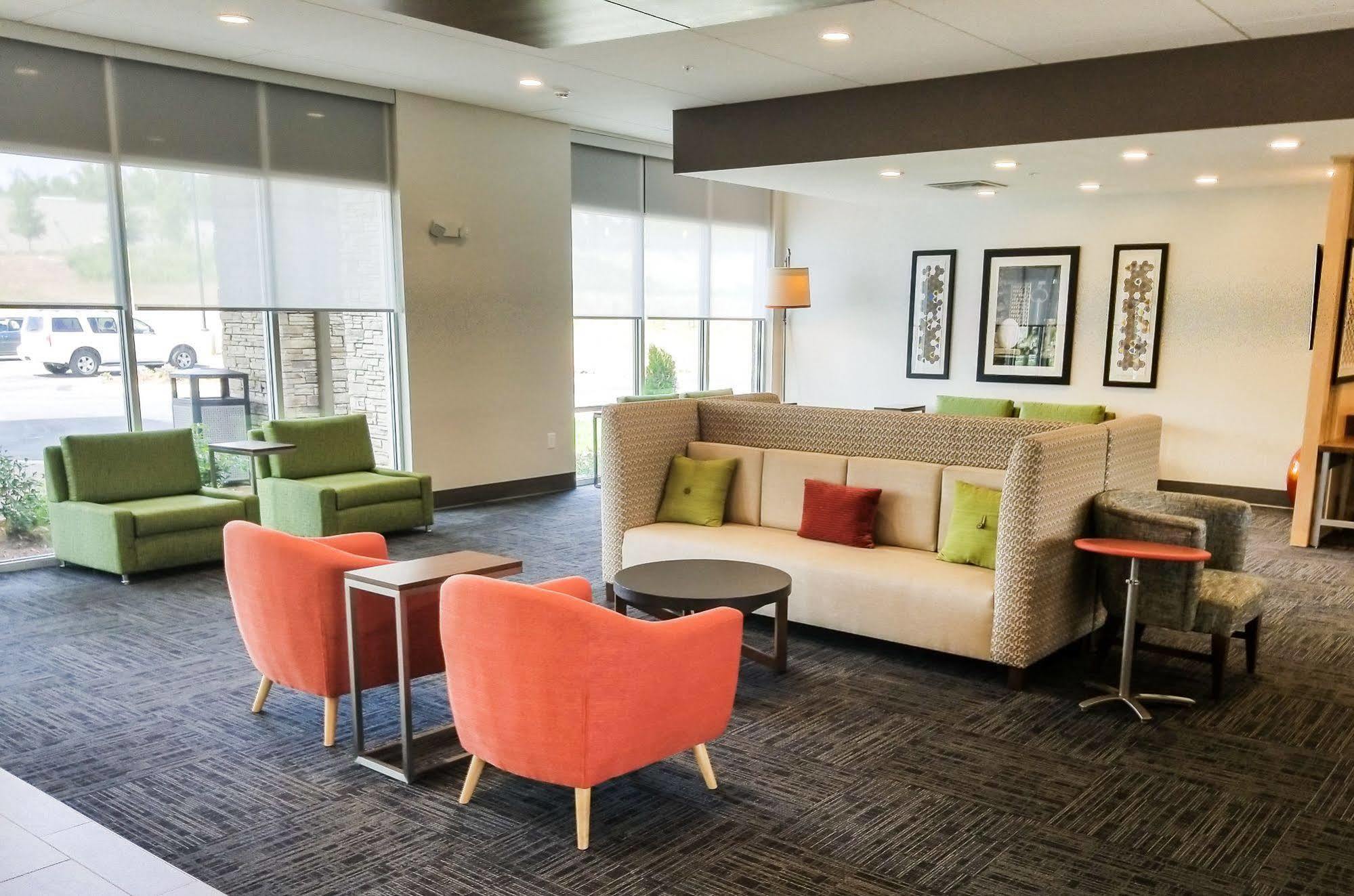 Holiday Inn Express & Suites - Charlotte Ne - University Area By Ihg Zewnętrze zdjęcie