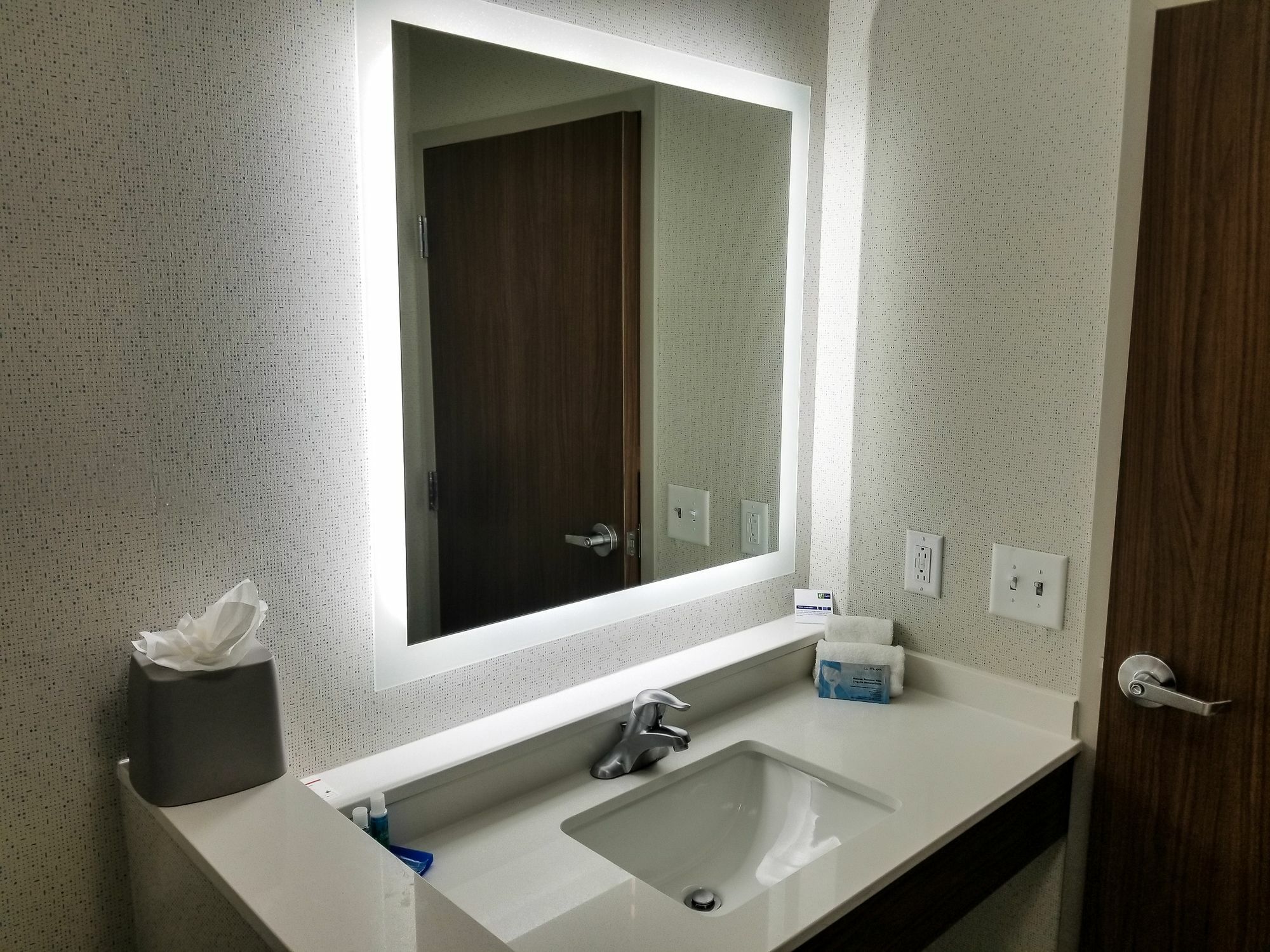 Holiday Inn Express & Suites - Charlotte Ne - University Area By Ihg Zewnętrze zdjęcie