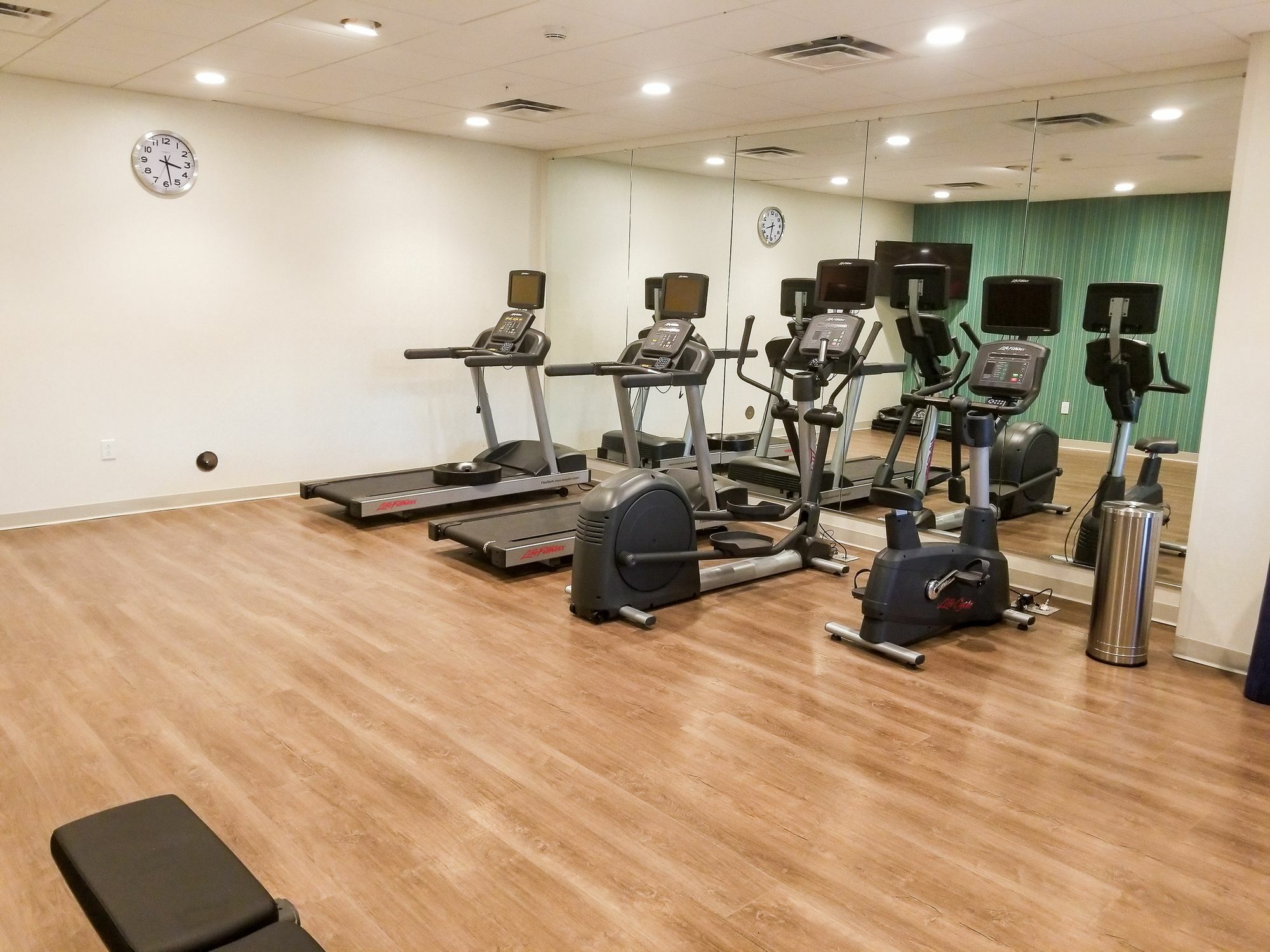Holiday Inn Express & Suites - Charlotte Ne - University Area By Ihg Zewnętrze zdjęcie