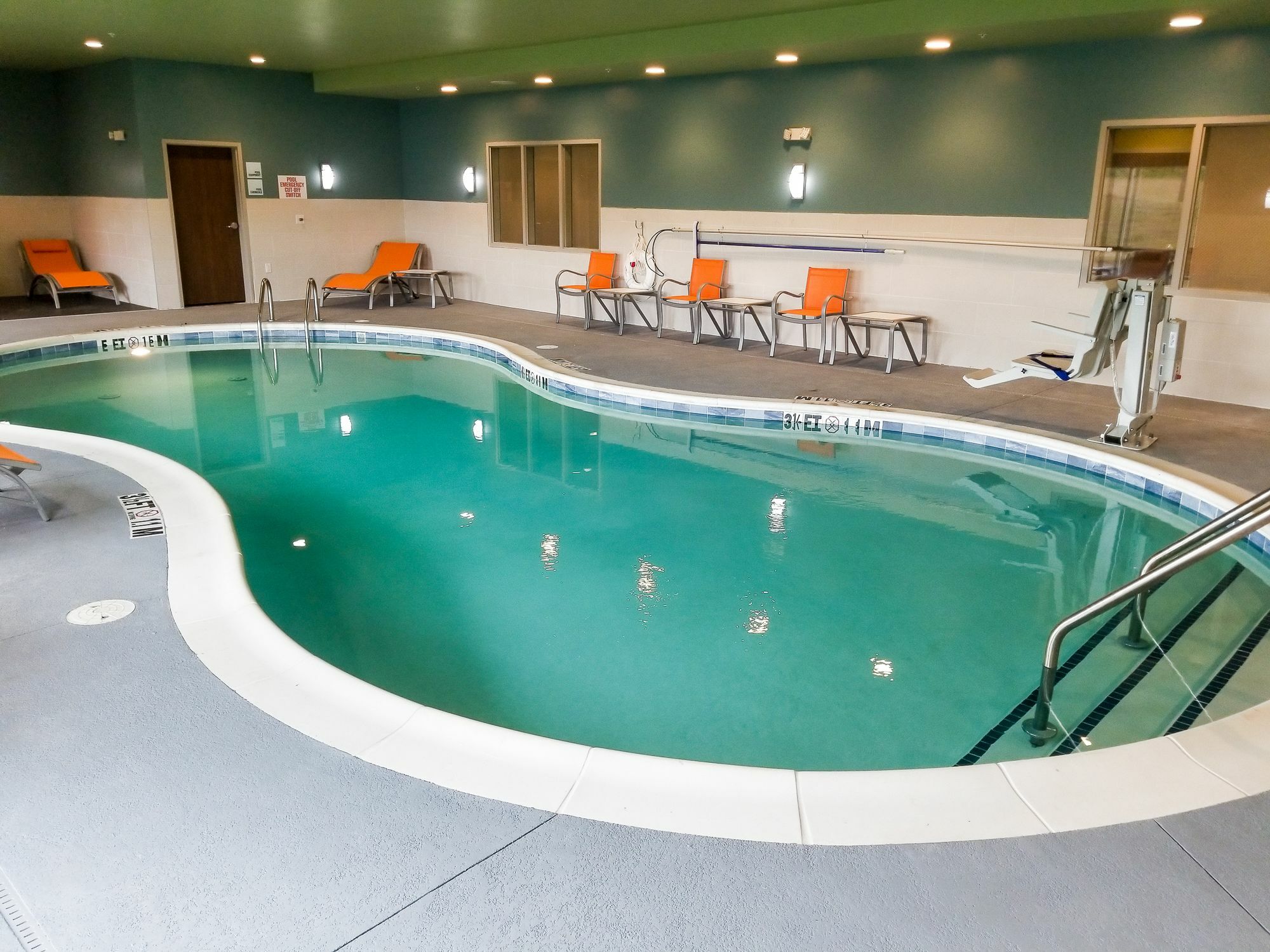 Holiday Inn Express & Suites - Charlotte Ne - University Area By Ihg Zewnętrze zdjęcie