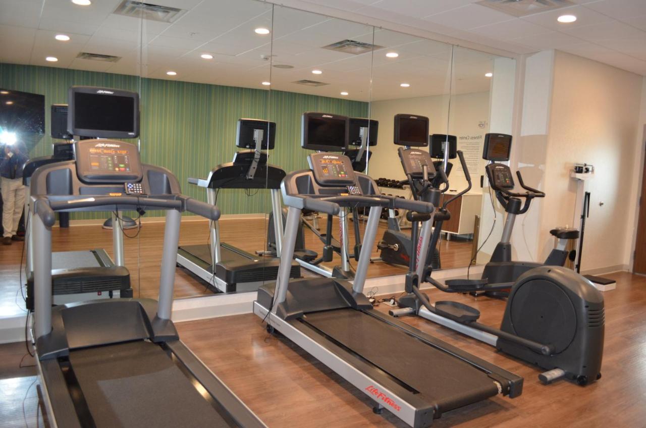 Holiday Inn Express & Suites - Charlotte Ne - University Area By Ihg Zewnętrze zdjęcie