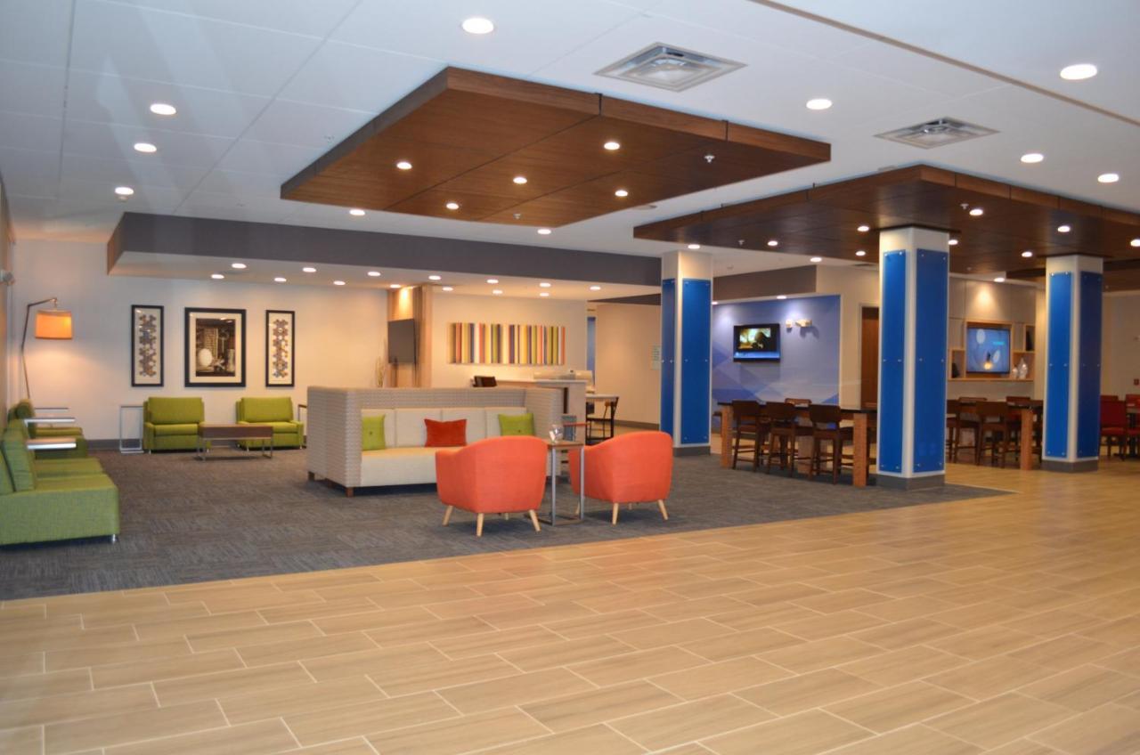 Holiday Inn Express & Suites - Charlotte Ne - University Area By Ihg Zewnętrze zdjęcie