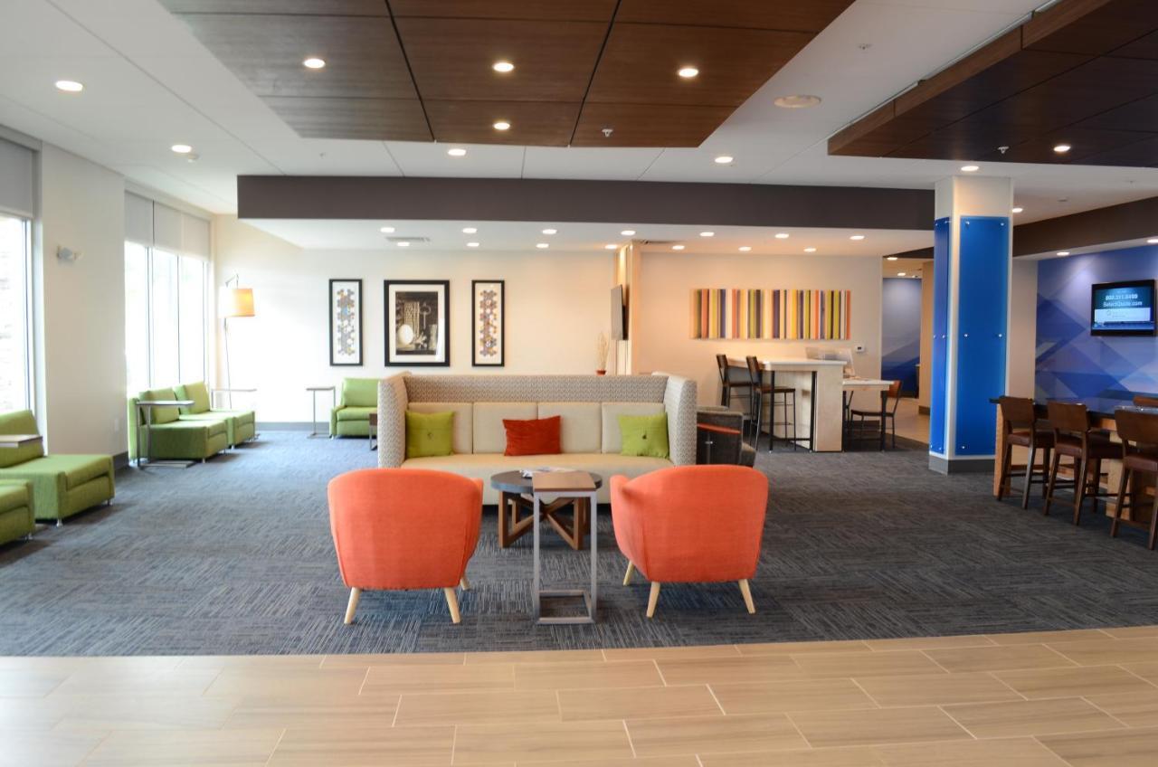 Holiday Inn Express & Suites - Charlotte Ne - University Area By Ihg Zewnętrze zdjęcie