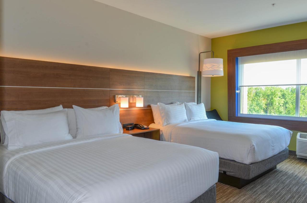 Holiday Inn Express & Suites - Charlotte Ne - University Area By Ihg Zewnętrze zdjęcie
