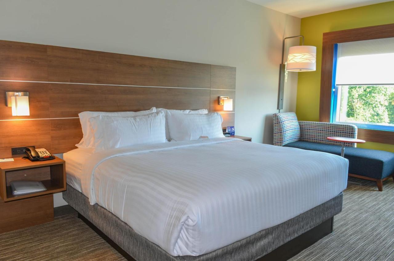 Holiday Inn Express & Suites - Charlotte Ne - University Area By Ihg Zewnętrze zdjęcie