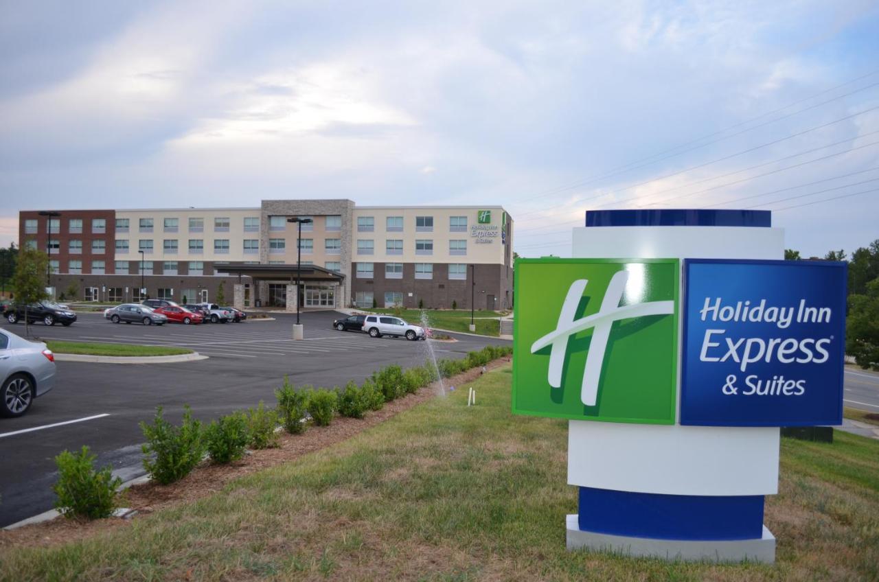 Holiday Inn Express & Suites - Charlotte Ne - University Area By Ihg Zewnętrze zdjęcie